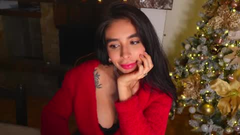 Snapshot of ninaclarkeoff chatting on December 4, 9:51 am Nina Clarke- Independent Model online show from December 4, 9:51 am