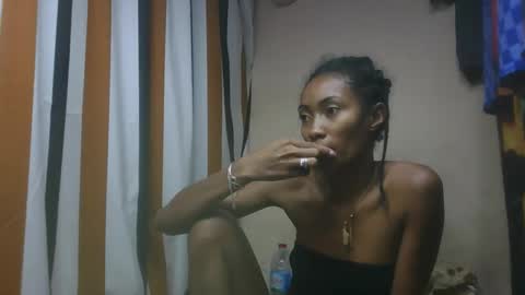 ninaeaa online show from December 14, 2:55 pm