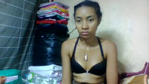 ninaeaa online show from June 12, 7:07 am