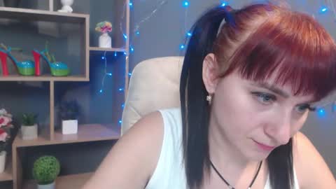 Snapshot of ninaflawlees chatting on November 13, 1:32 pm ninaflawlees online show from November 13, 1:32 pm