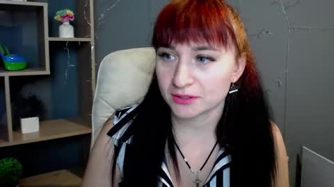 Snapshot of ninaflawlees chatting on November 17, 12:55 pm ninaflawlees online show from November 17, 12:55 pm