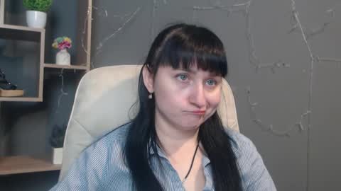 Snapshot of ninaflawlees chatting on December 3, 12:58 pm ninaflawlees online show from December 3, 12:58 pm