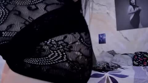 Snapshot of ninafuentes2x chatting on January 17, 5:56 am NinaFuentes online show from January 17, 5:56 am