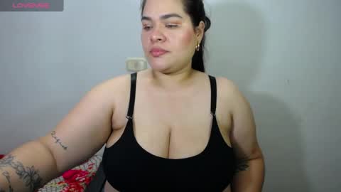 Snapshot of ninafuentes2x chatting on July 30, 5:06 am NinaFuentes online show from July 30, 5:06 am
