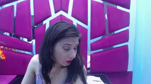 Snapshot of ninahot_ chatting on March 12, 3:02 am Nina online show from March 12, 3:02 am