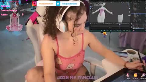 Snapshot of ninapoledance chatting on January 7, 7:49 pm Nina online show from January 7, 7:49 pm