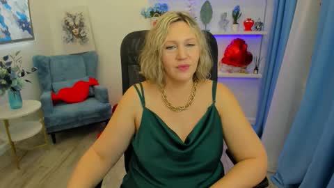 ninastarle online show from February 14, 11:40 am