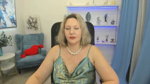 ninastarle online show from March 22, 11:46 am