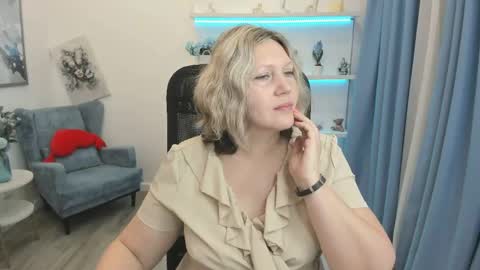 ninastarle online show from June 7, 4:49 am