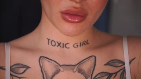 ninasuzuki online show from February 1, 12:15 pm