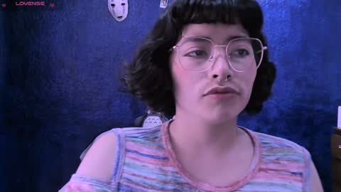 Nina online show from December 2, 2:08 pm