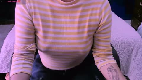 Nina online show from December 5, 4:23 pm