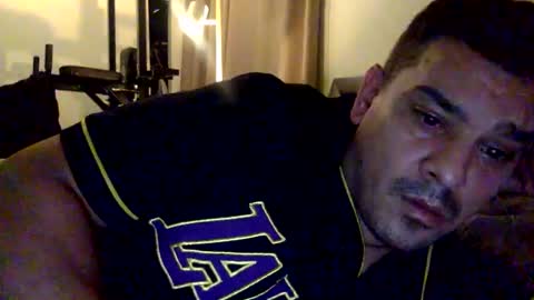 nineinchman69 online show from November 3, 4:25 am