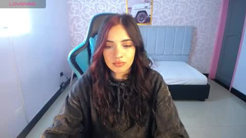 Ninfa  online show from January 8, 11:21 am