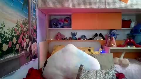 SunnyNatalie Wang online show from May 11, 8:53 am