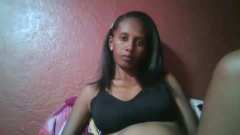 ninie246746 online show from January 4, 8:49 am