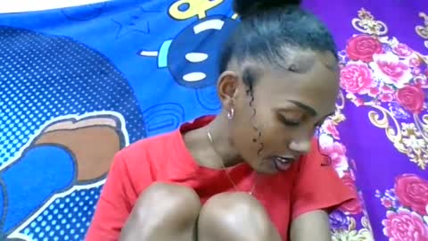 ninie246746 online show from June 14, 6:15 am