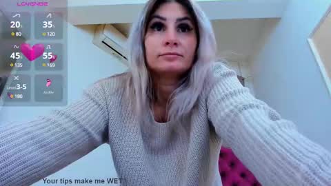 nina dee online show from December 2, 6:41 am