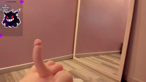 Ninna  online show from February 18, 1:33 pm