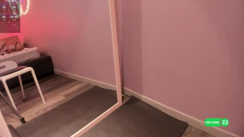 Ninna  online show from October 1, 4:13 pm