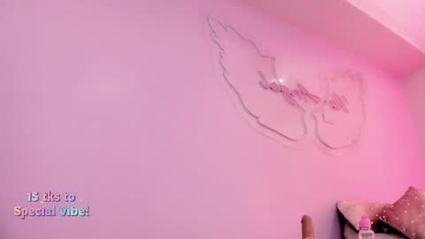 Ninna  online show from December 19, 4:47 pm