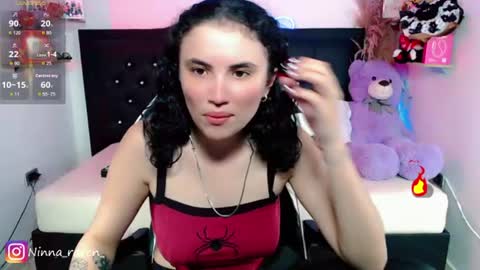 Snapshot of ninna_raven chatting on June 20, 9:28 pm Ninna online show from June 20, 9:28 pm