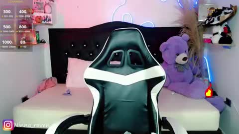 Snapshot of ninna_raven chatting on June 26, 9:19 pm Ninna online show from June 26, 9:19 pm