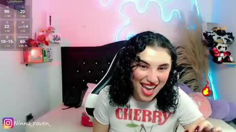 Snapshot of ninna_raven chatting on July 18, 10:35 pm Ninna online show from July 18, 10:35 pm