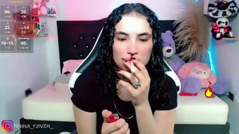 Snapshot of ninna_raven chatting on July 25, 9:34 pm Ninna online show from July 25, 9:34 pm
