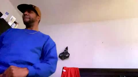 ninolindo919 online show from October 10, 3:22 pm