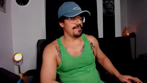 Snapshot of nipsfetich chatting on October 10, 6:45 am Steven online show from October 10, 6:45 am