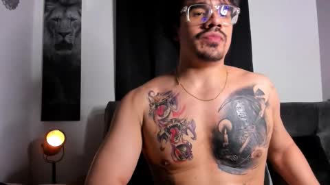 Snapshot of nipsfetich chatting on October 16, 4:02 am Steven online show from October 16, 4:02 am