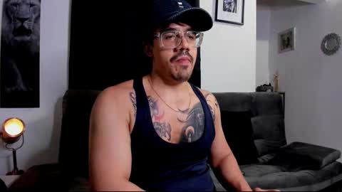 Snapshot of nipsfetich chatting on November 16, 4:40 am Steven online show from November 16, 4:40 am