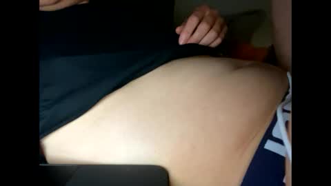 Snapshot of nipwill chatting on February 21, 12:33 am nipwill online show from February 21, 12:33 am