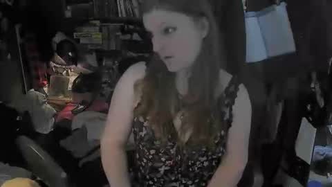 Nique online show from December 4, 6:38 pm