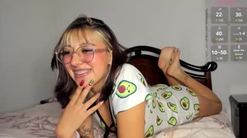 Daph J online show from December 2, 9:10 pm