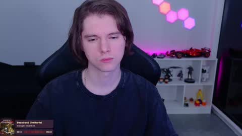 Snapshot of nitroshade chatting on February 14, 11:12 pm nitroshade online show from February 14, 11:12 pm