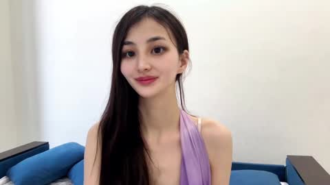 Snapshot of niufrommacau chatting on February 23, 11:44 am Niu online show from February 23, 11:44 am