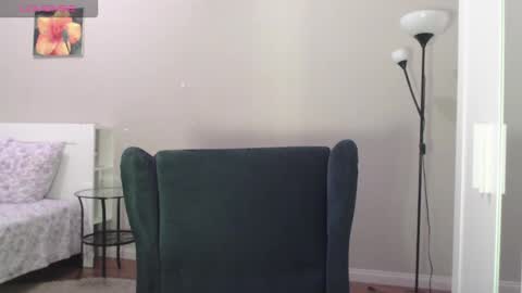 Snapshot of niufrommacau chatting on September 22, 11:01 am Niu online show from September 22, 11:01 am