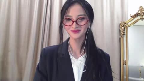 Snapshot of niufrommacau chatting on October 1, 1:06 pm Niu online show from October 1, 1:06 pm