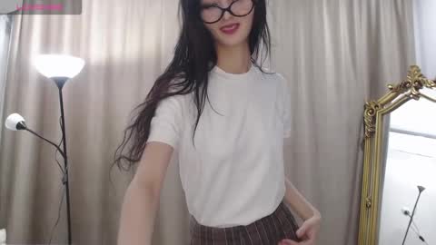 Snapshot of niufrommacau chatting on October 29, 3:47 pm Niu online show from October 29, 3:47 pm