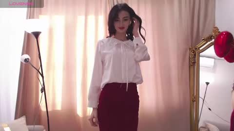 Snapshot of niufrommacau chatting on October 31, 4:57 am Niu online show from October 31, 4:57 am