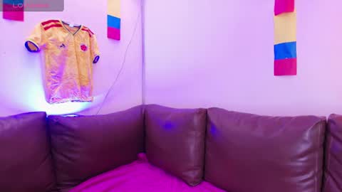  V I C T O R I A   online show from June 27, 7:19 pm
