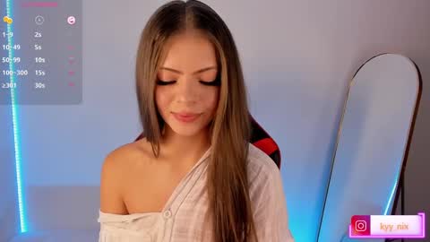 Nicki  online show from February 28, 3:26 am