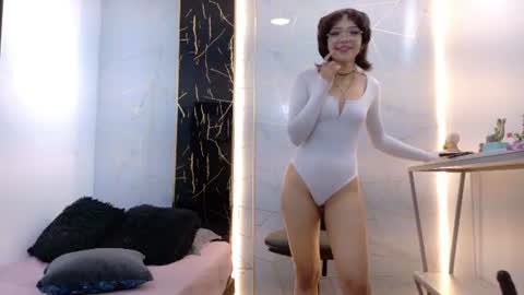    online show from July 31, 12:59 pm