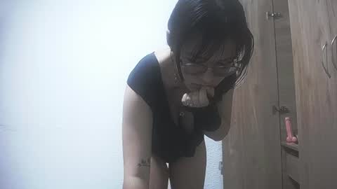Snapshot of nix_vane chatting on June 29, 3:24 am nix_vane online show from June 29, 3:24 am