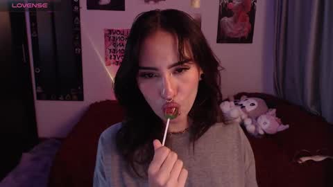 Nixxie  online show from October 21, 1:39 am