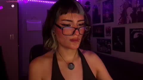 Snapshot of nixxie_ chatting on February 18, 4:19 am Nixxie online show from February 18, 4:19 am