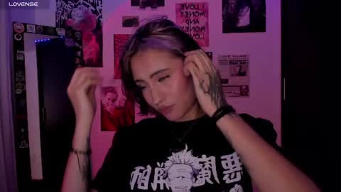 Nixxie  online show from June 16, 2:03 am