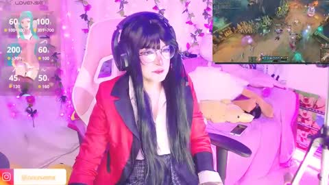 Snapshot of nixy_sama chatting on September 13, 12:43 am Nixy Sama online show from September 13, 12:43 am